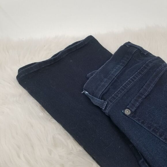 Seven For All Mankind, theskinny bootcut. Size 28. - Picture 8 of 15